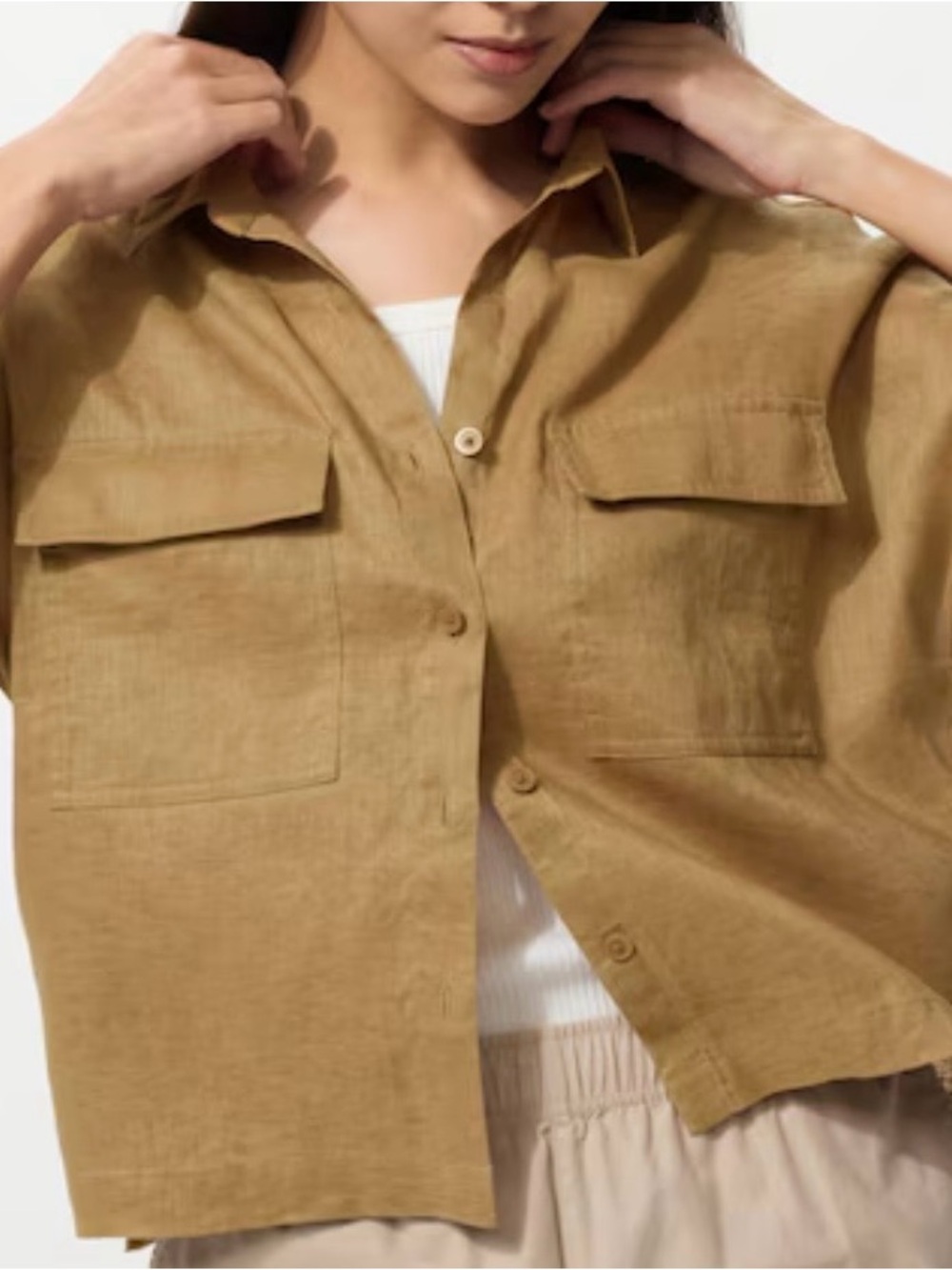 Uniqlo women’s Oversized Button-Up Shirt in Camel Sz medium